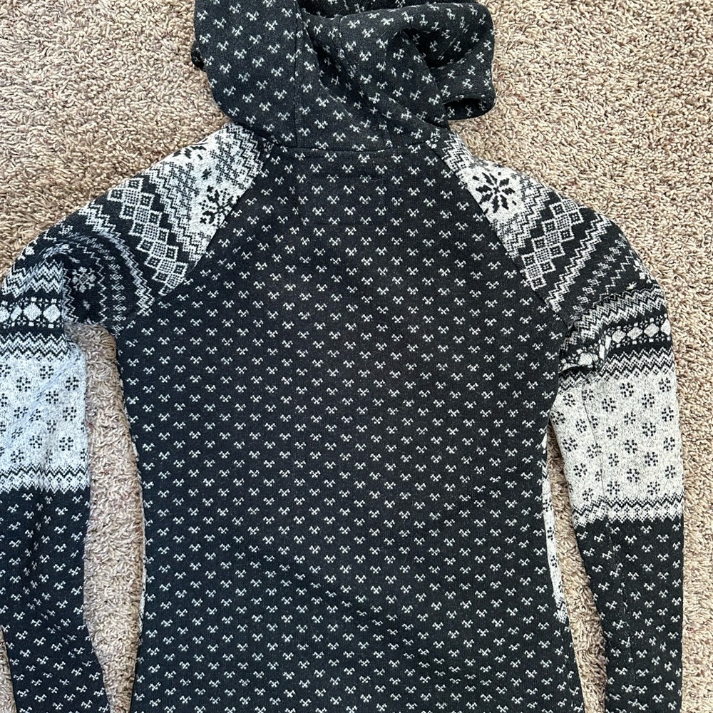 Authentic Roots Sweater - Picture 3 of 3